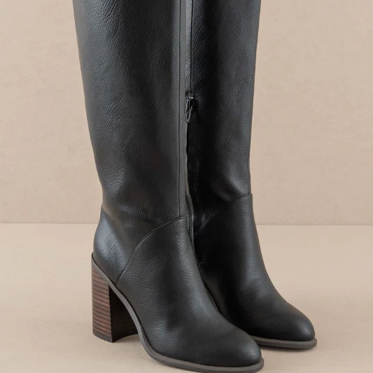 Simple Black Round Toe Knee High Boots
